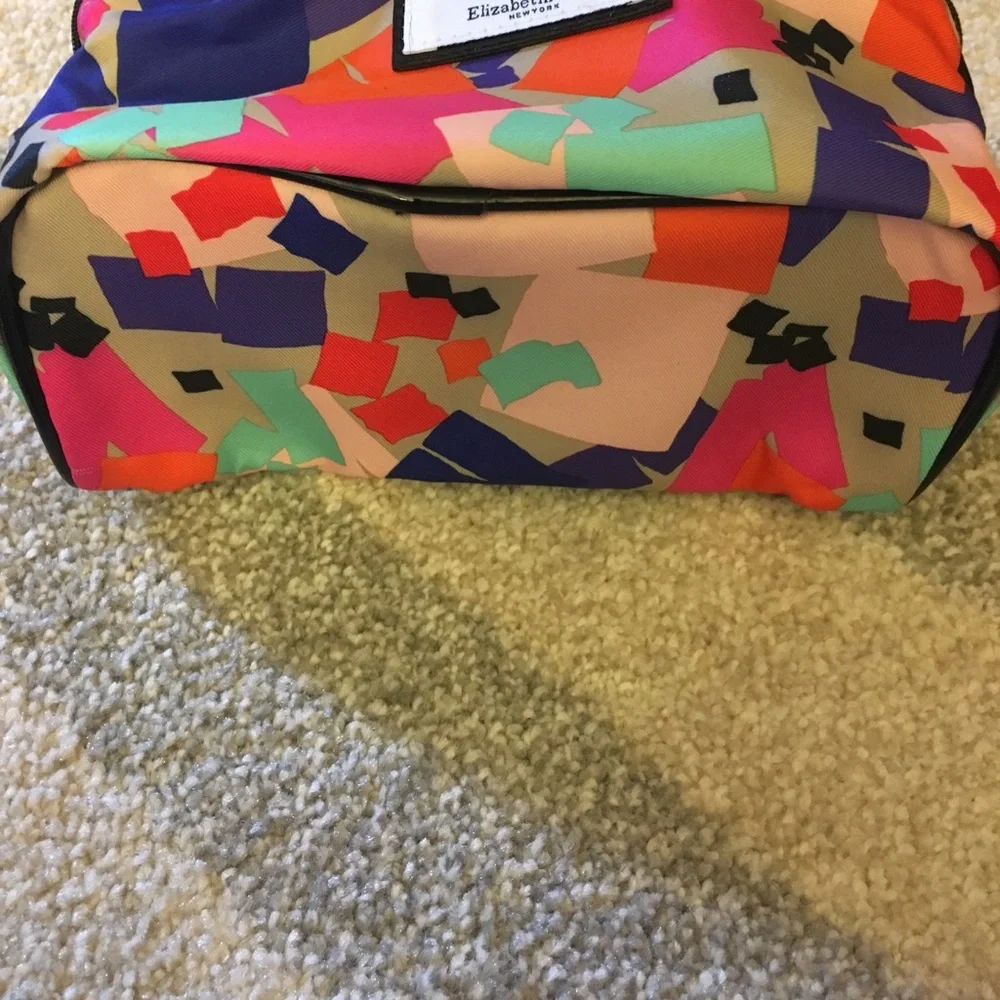 NEW Elizabeth Arden Cosmetic Case